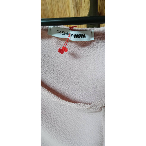 Fashion Nova Pastel Pink Tie Waist Crop Blouse Size Large - Picture 2 of 5